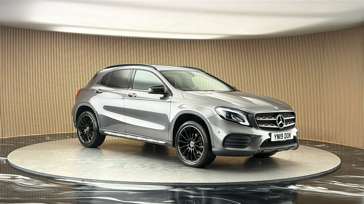 More views of Mercedes-Benz GLA