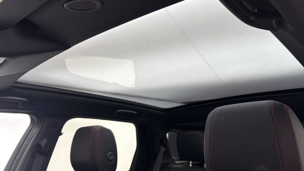 Land Rover Discovery Sport Image 6