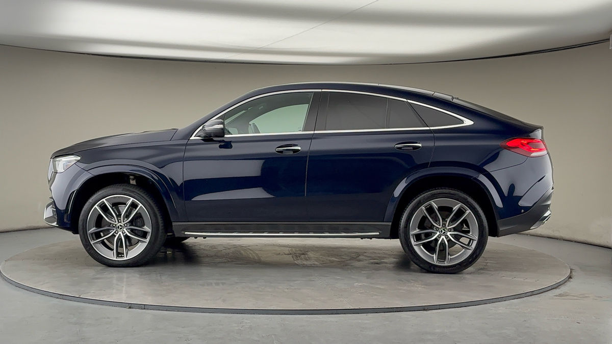 More views of Mercedes-Benz GLE