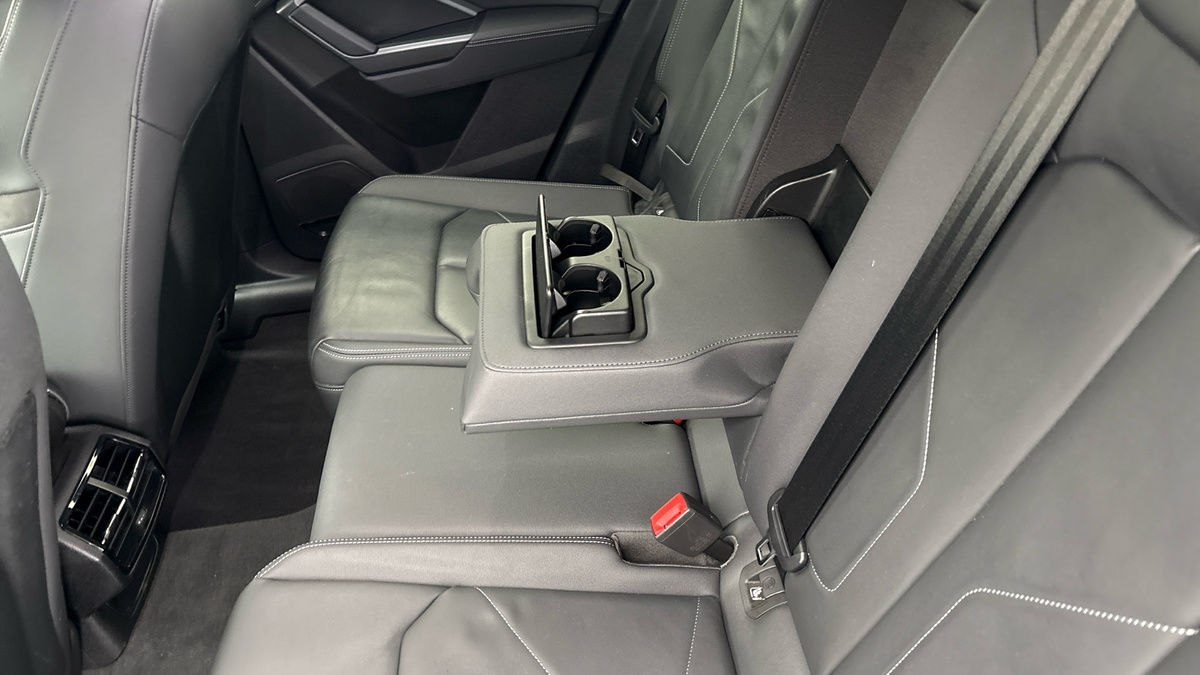 Audi Q3 Image 9