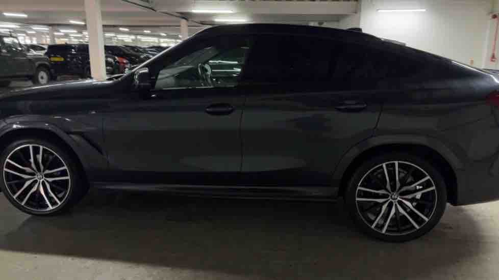 More views of BMW X6