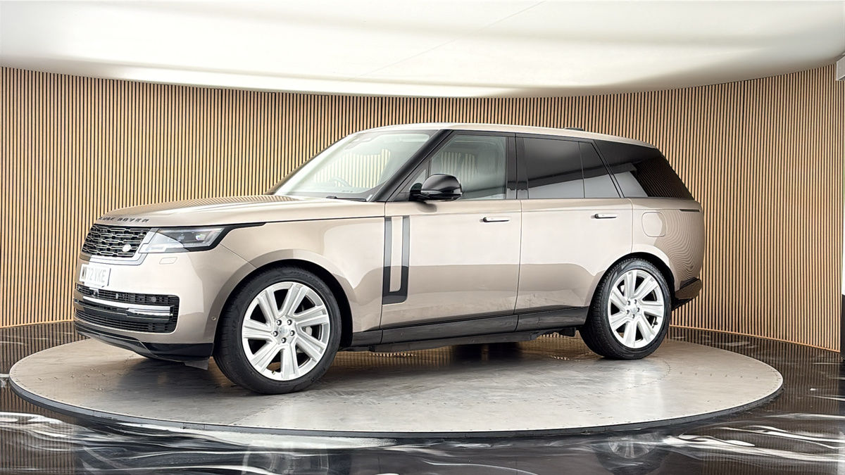 More views of Land Rover Range Rover