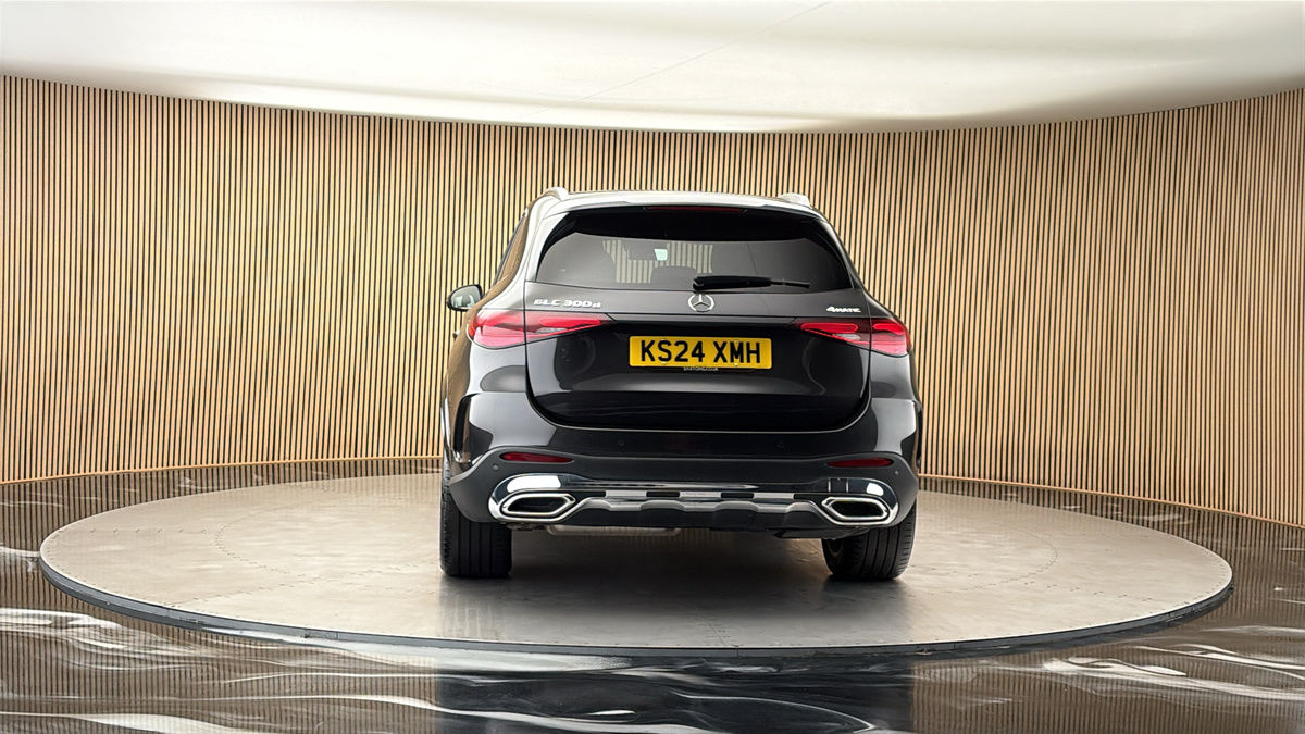 More views of Mercedes-Benz GLC