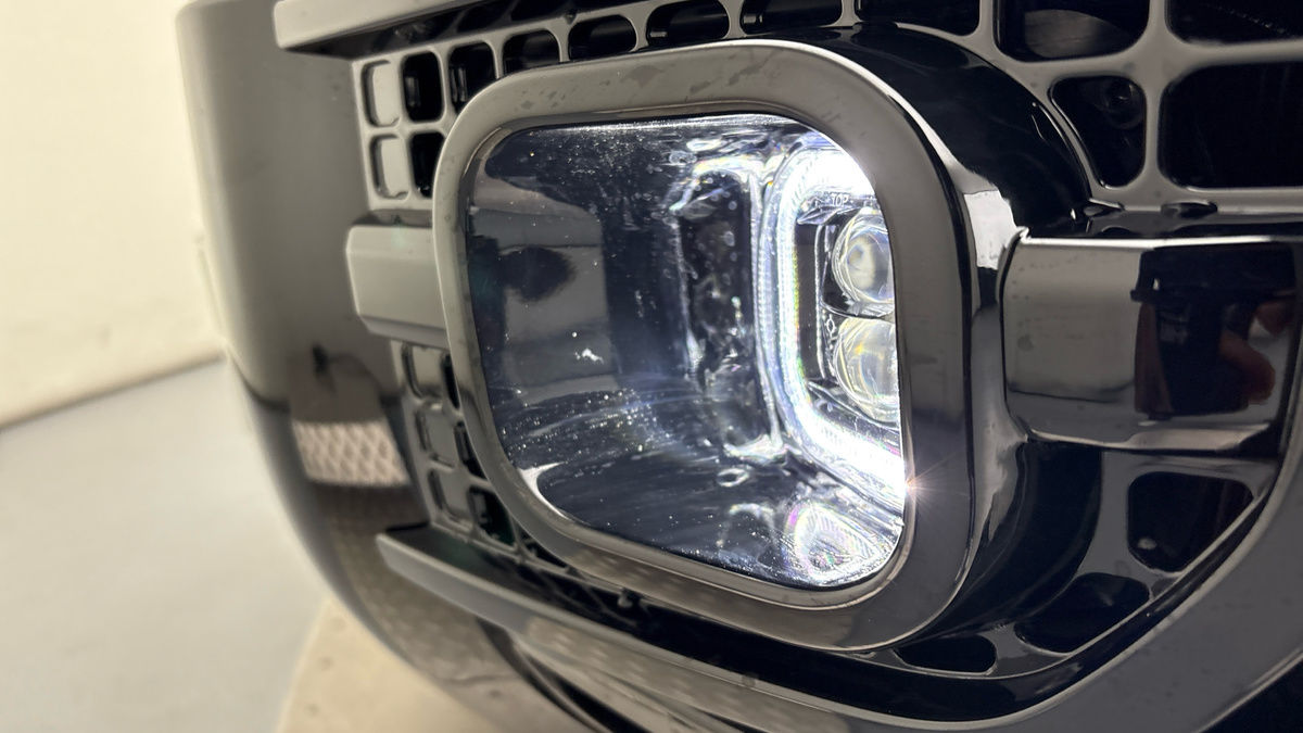 Land Rover Defender 110 Urban Image 28