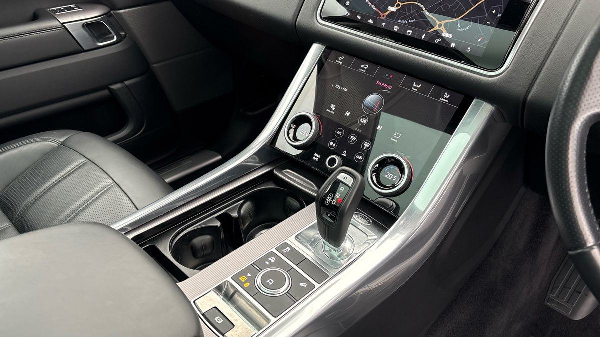 Land Rover Range Rover Sport Image 18