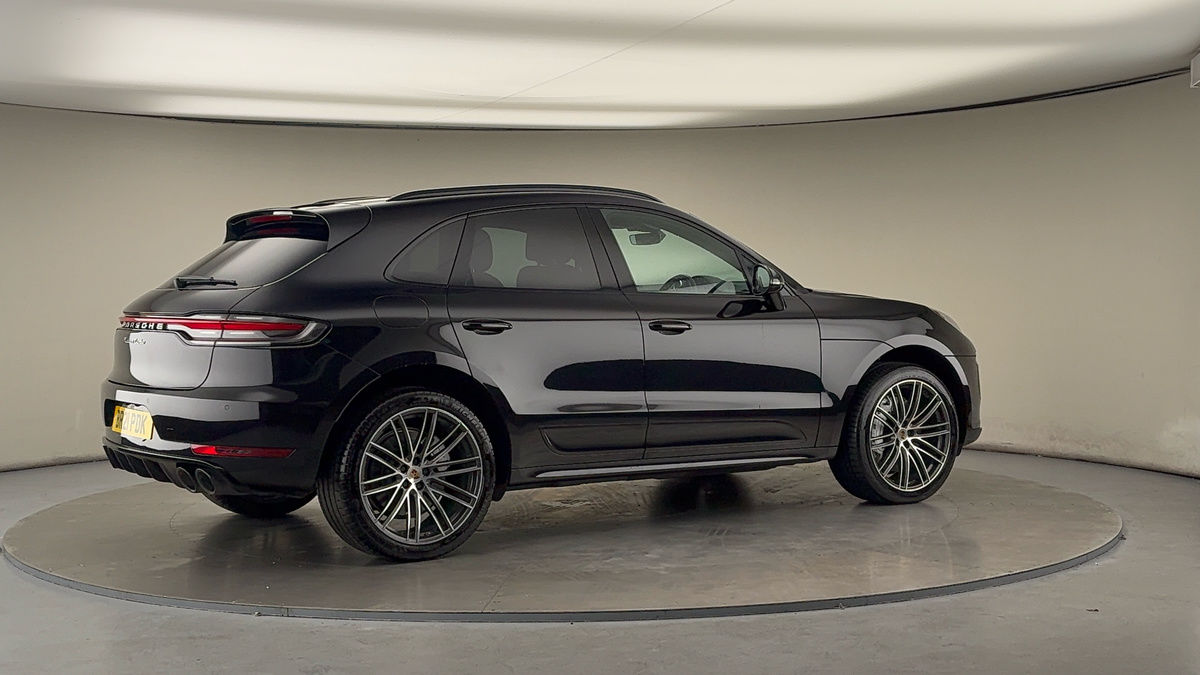 More views of Porsche Macan