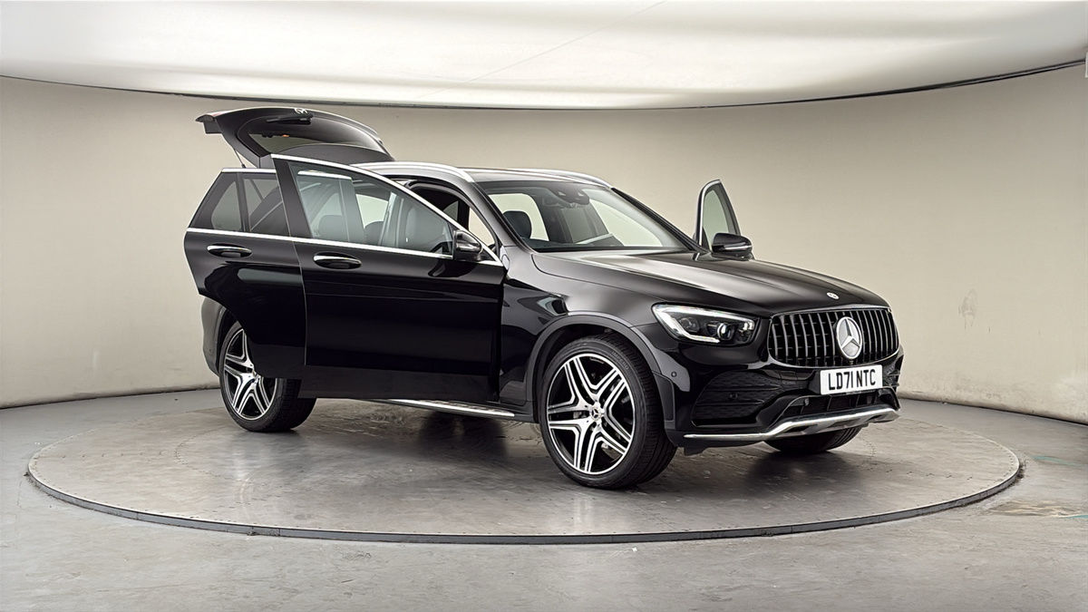 More views of Mercedes-Benz GLC