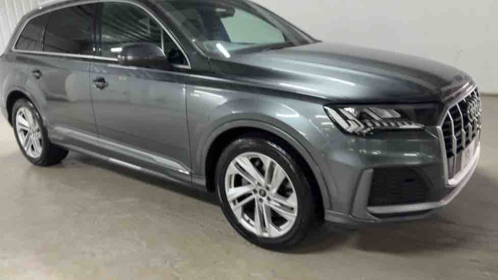 More views of Audi Q7