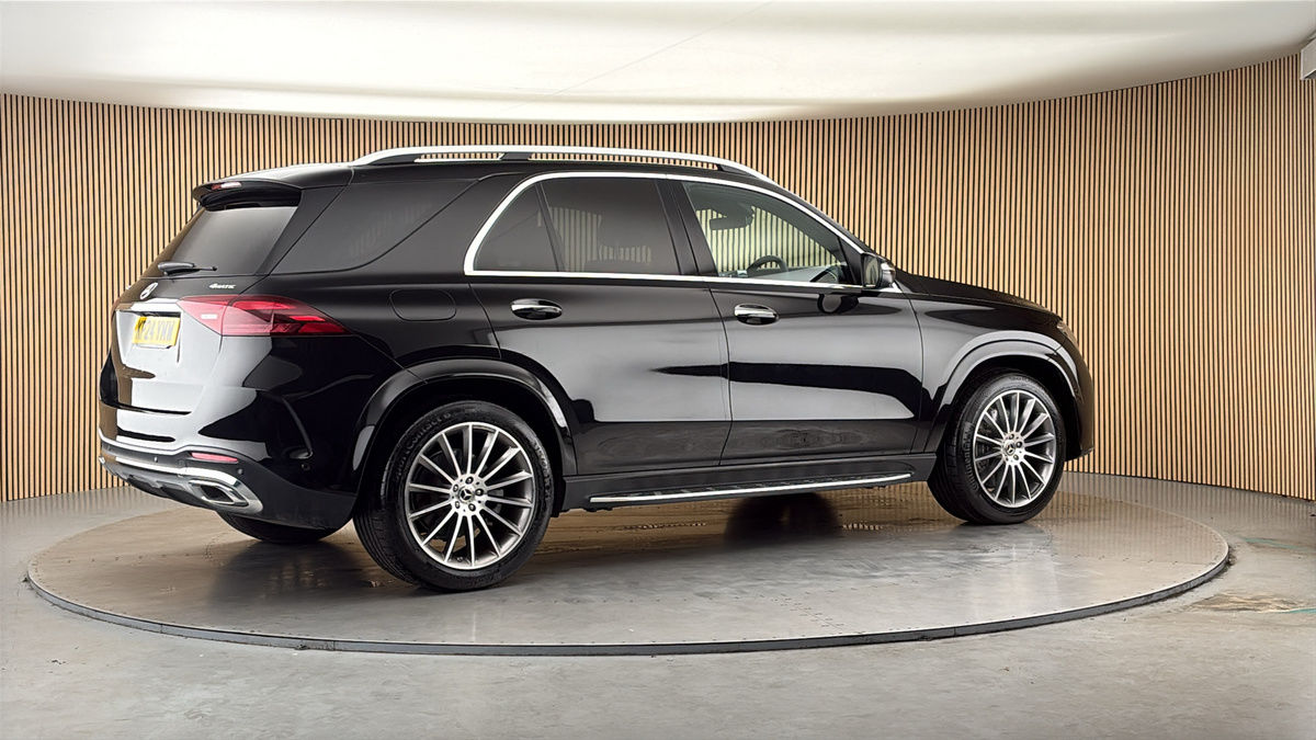 More views of Mercedes-Benz GLE