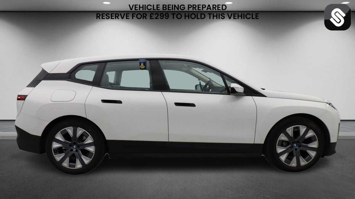 BMW iX Image 5