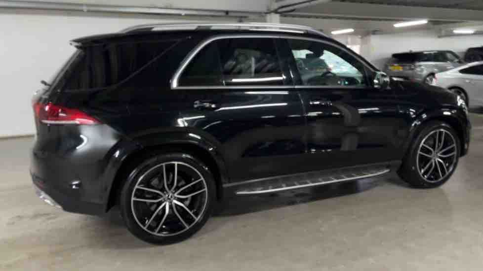 More views of Mercedes-Benz GLE