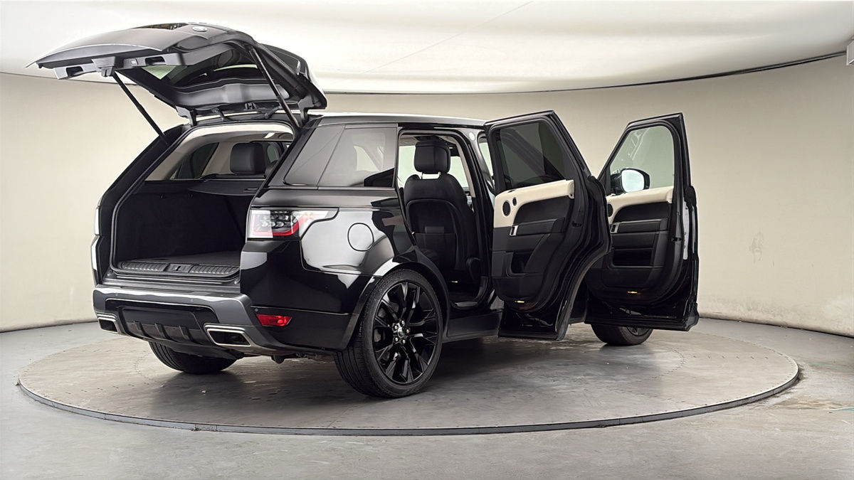 More views of Land Rover Range Rover Sport