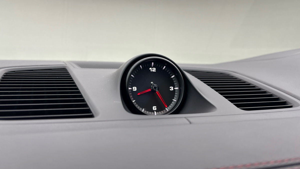 Porsche Cayenne Image 25