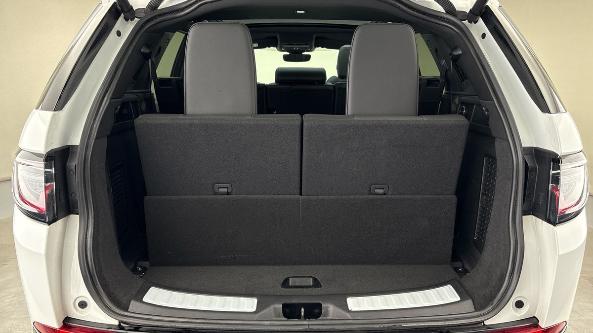 Land Rover Discovery Sport Image 11