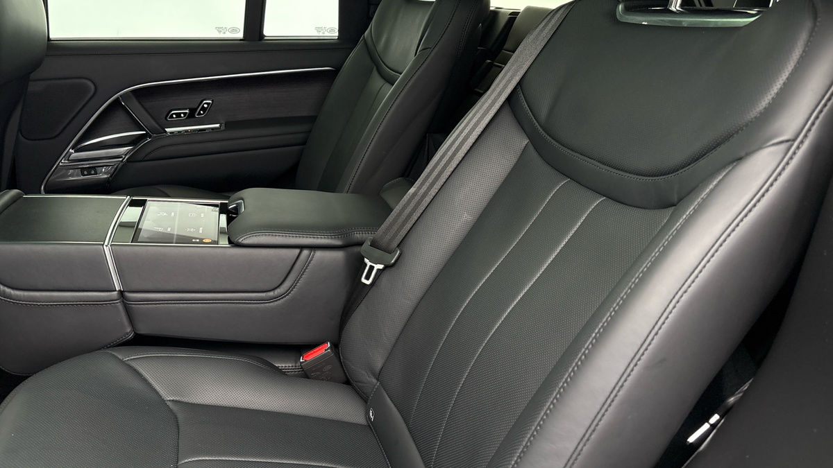 Land Rover Range Rover Image 9