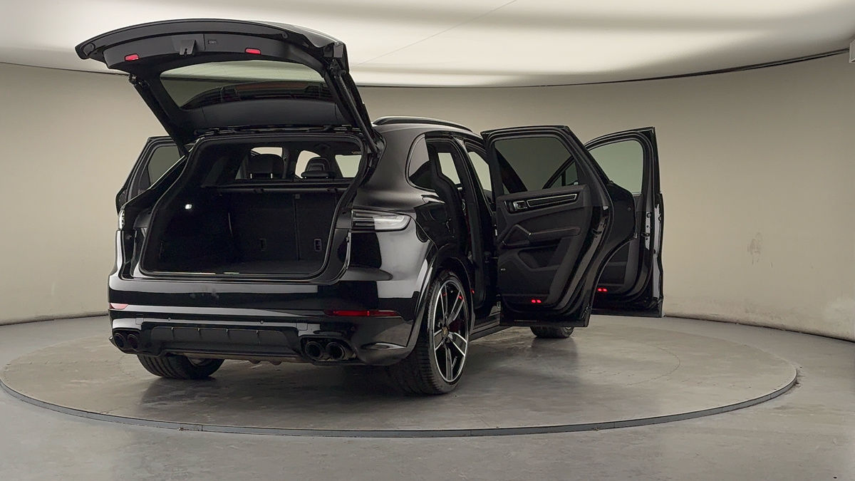 More views of Porsche Cayenne