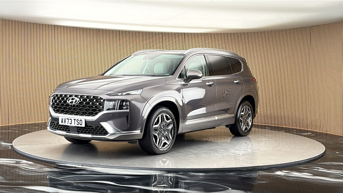 More views of Hyundai Santa Fe