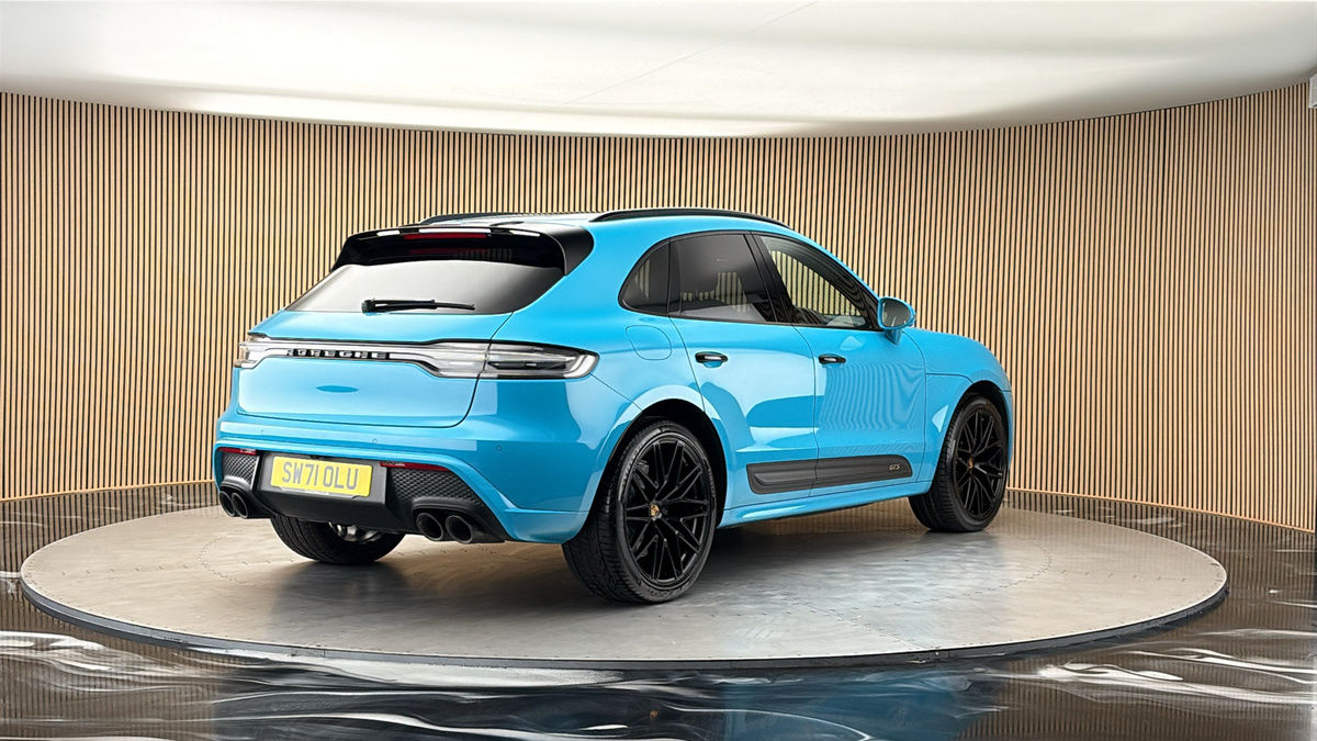 More views of Porsche Macan