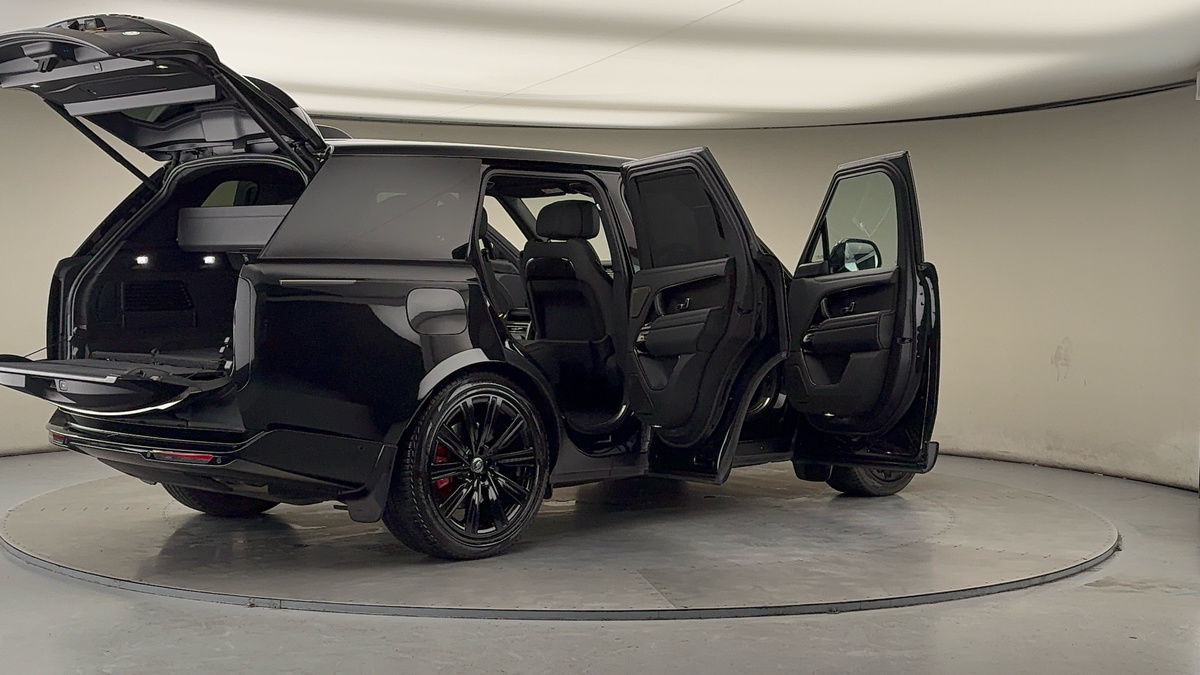 More views of Land Rover Range Rover