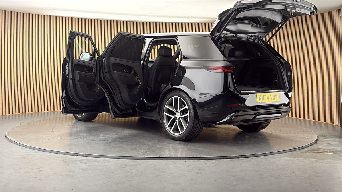 More views of Land Rover Range Rover Sport