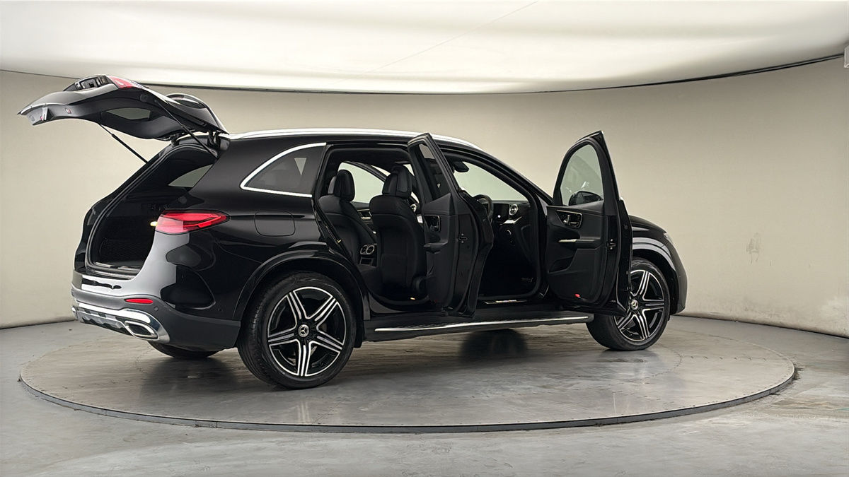 More views of Mercedes-Benz GLC