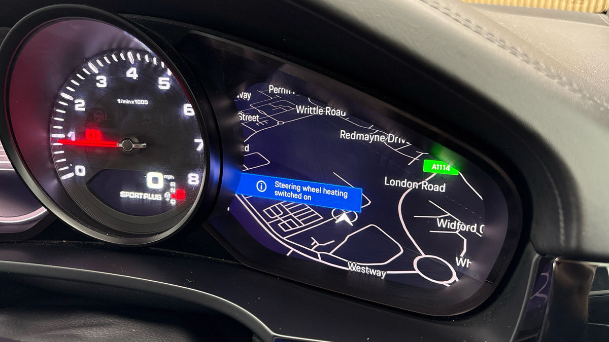 Porsche Cayenne Image 34