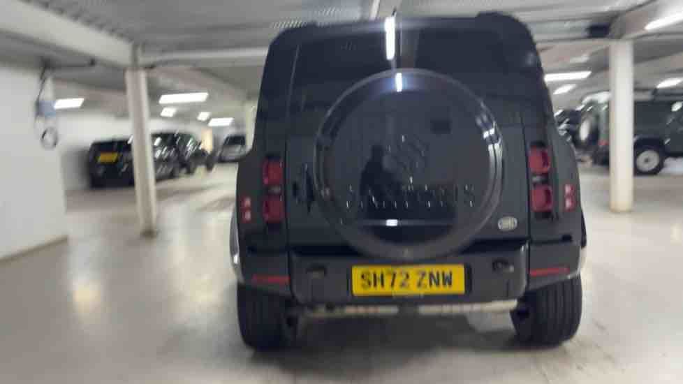 More views of Land Rover Defender 90