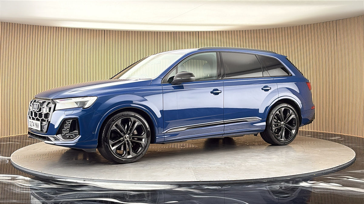 More views of Audi Q7