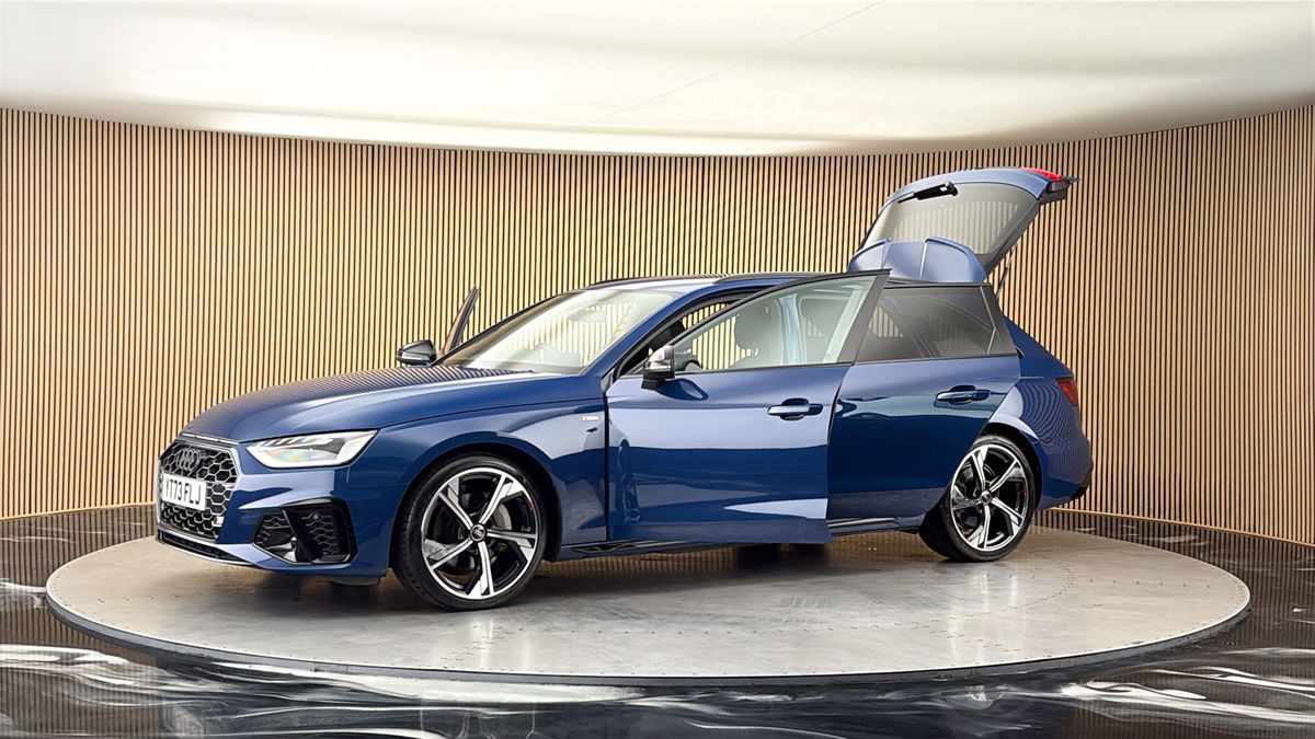 More views of Audi A4 Avant