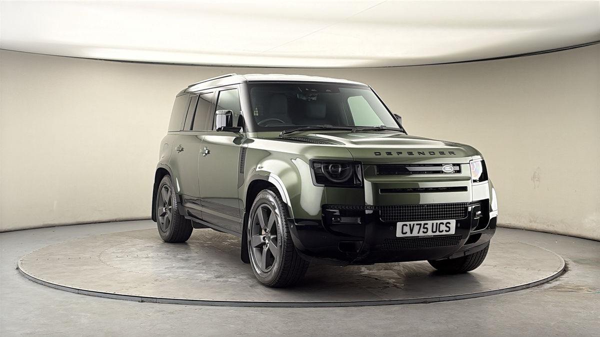 More views of Land Rover Defender 110