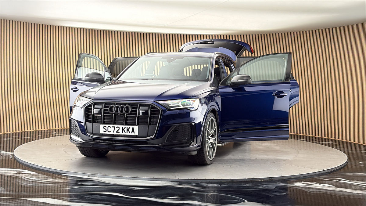 More views of Audi Q7
