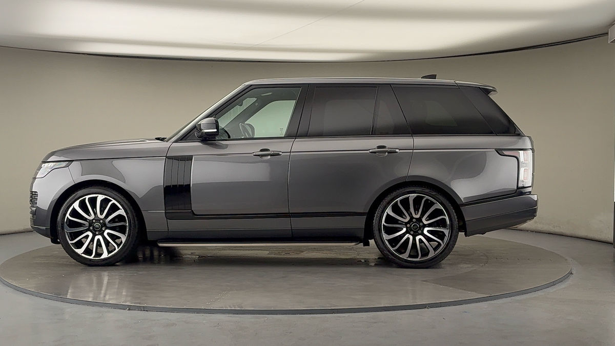 More views of Land Rover Range Rover