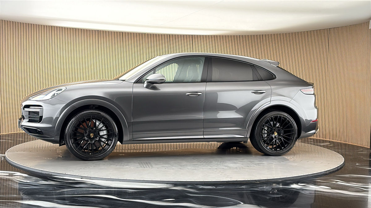 More views of Porsche Cayenne