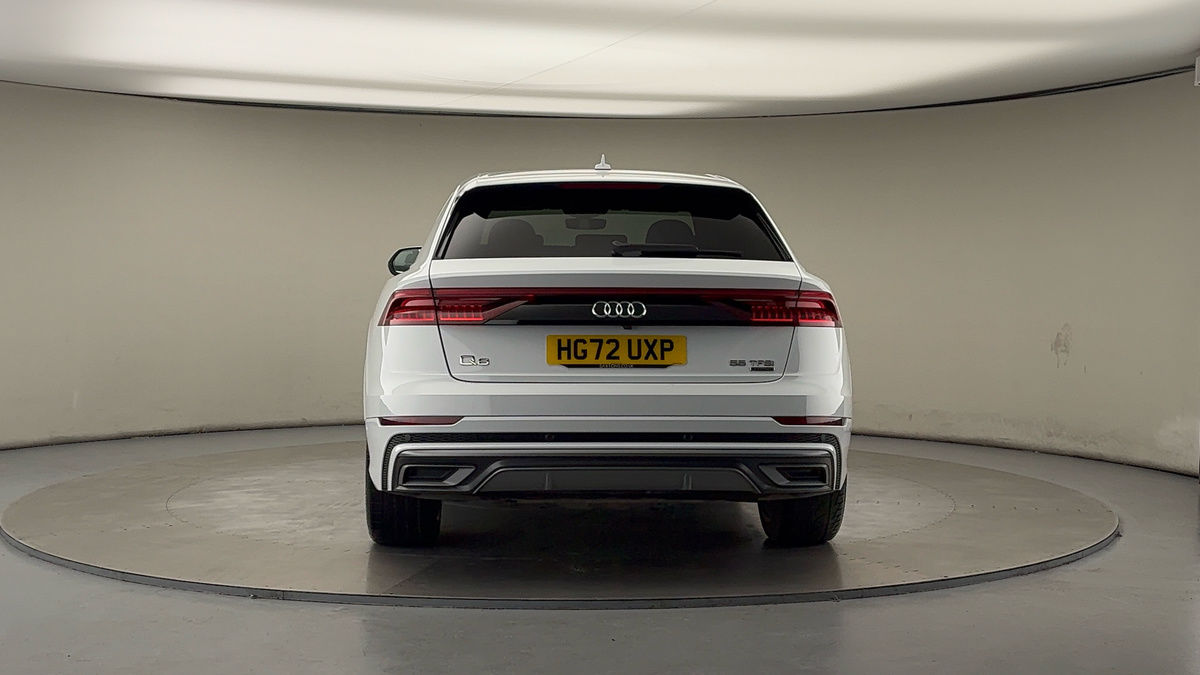 More views of Audi Q8