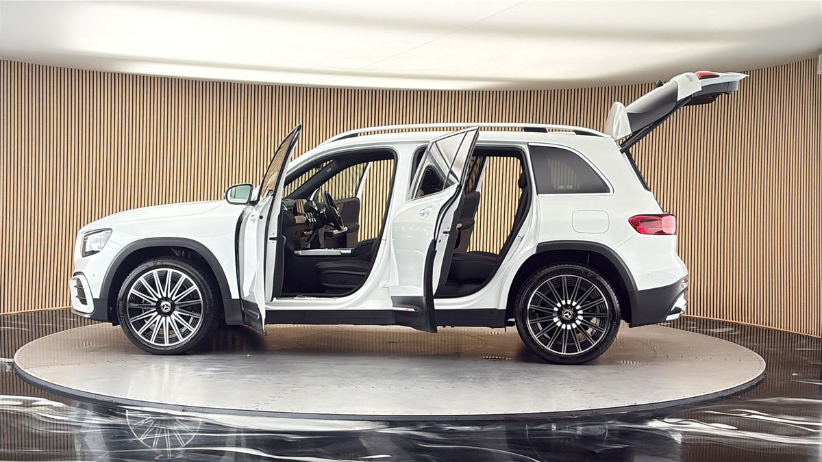 More views of Mercedes-Benz GLB