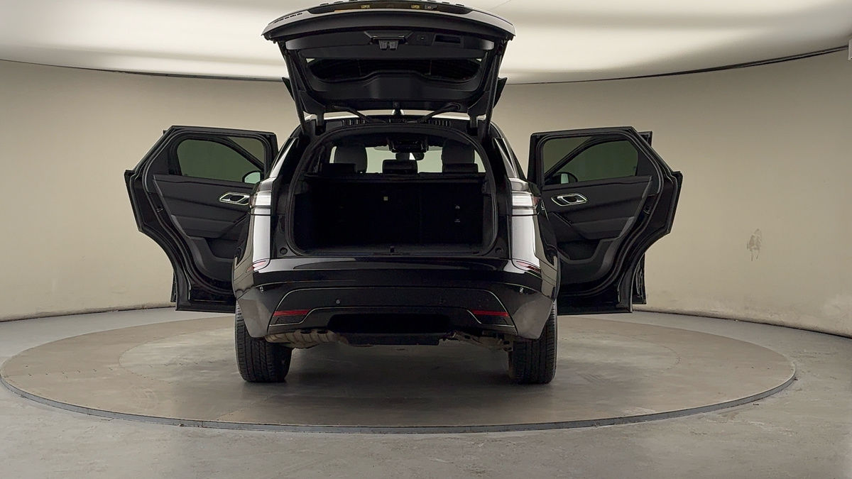 More views of Land Rover Range Rover Velar