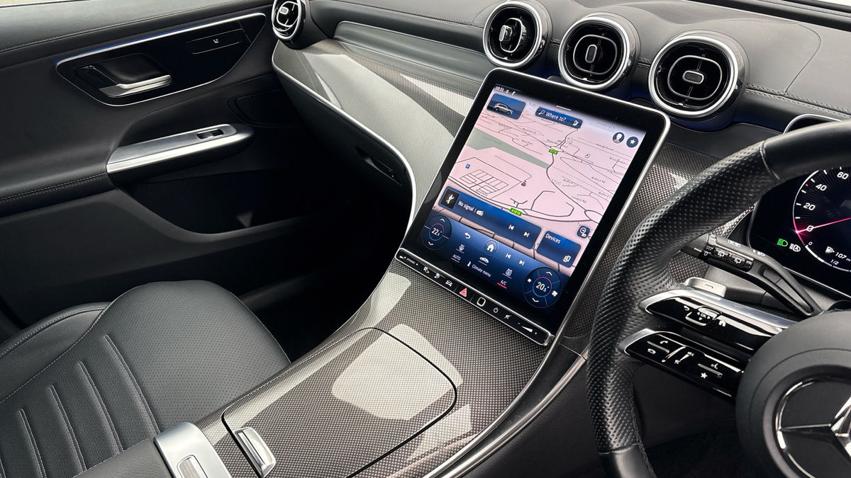 Mercedes-Benz GLC Image 18