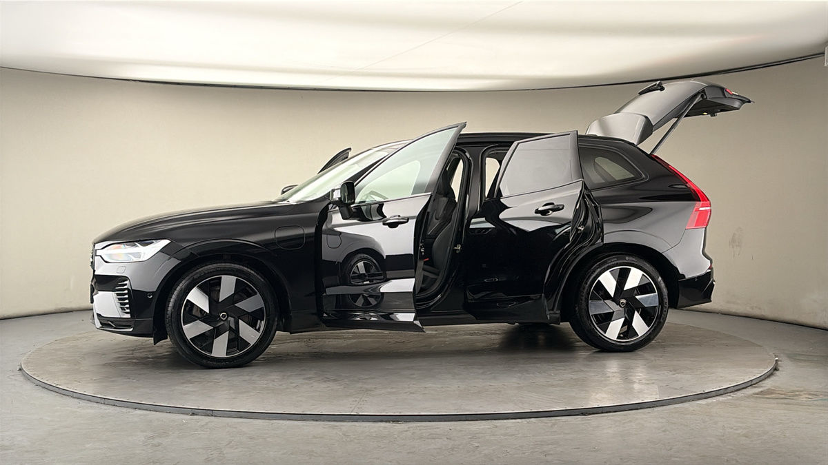 More views of Volvo XC60