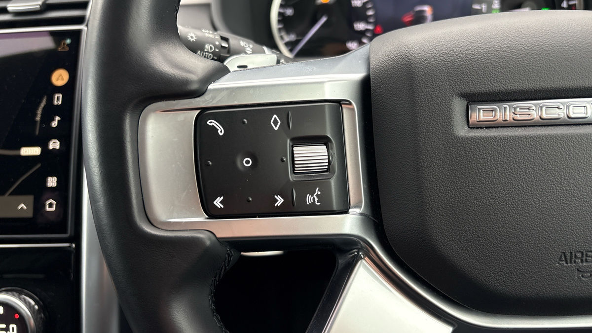 Land Rover Discovery Image 13