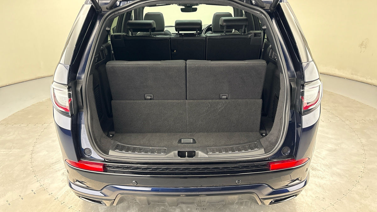 Land Rover Discovery Sport Image 11