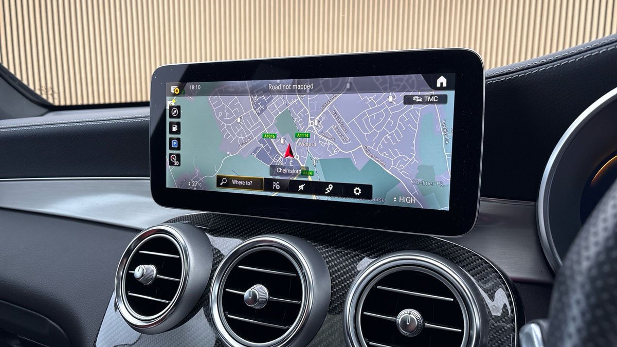 Mercedes-Benz GLC Image 17