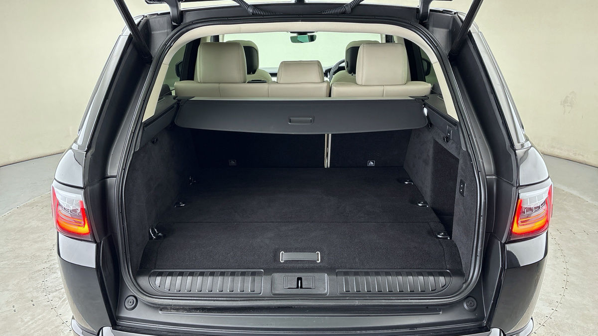 Land Rover Range Rover Sport Image 11