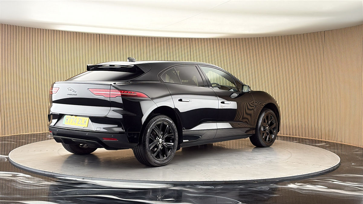 Jaguar I-PACE Image 21