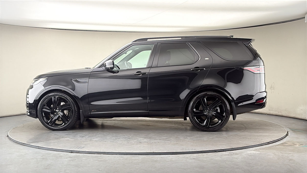 More views of Land Rover Discovery