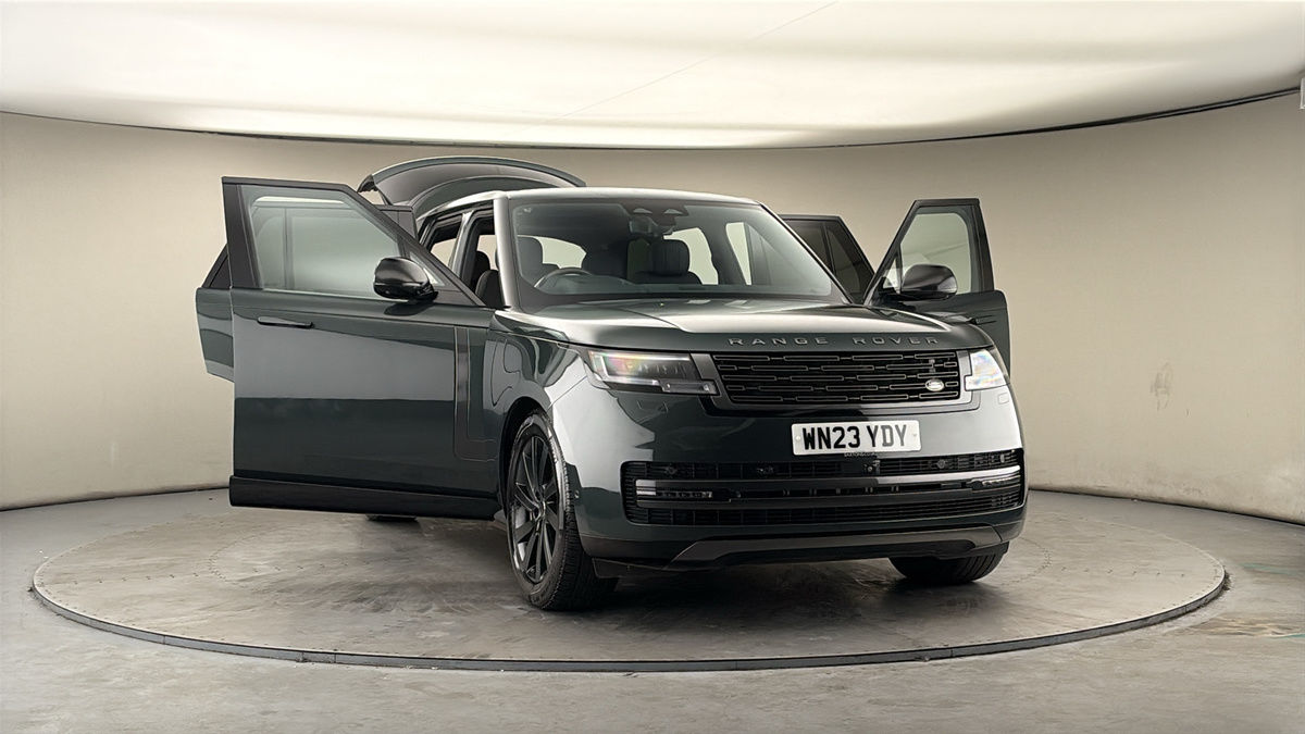 More views of Land Rover Range Rover