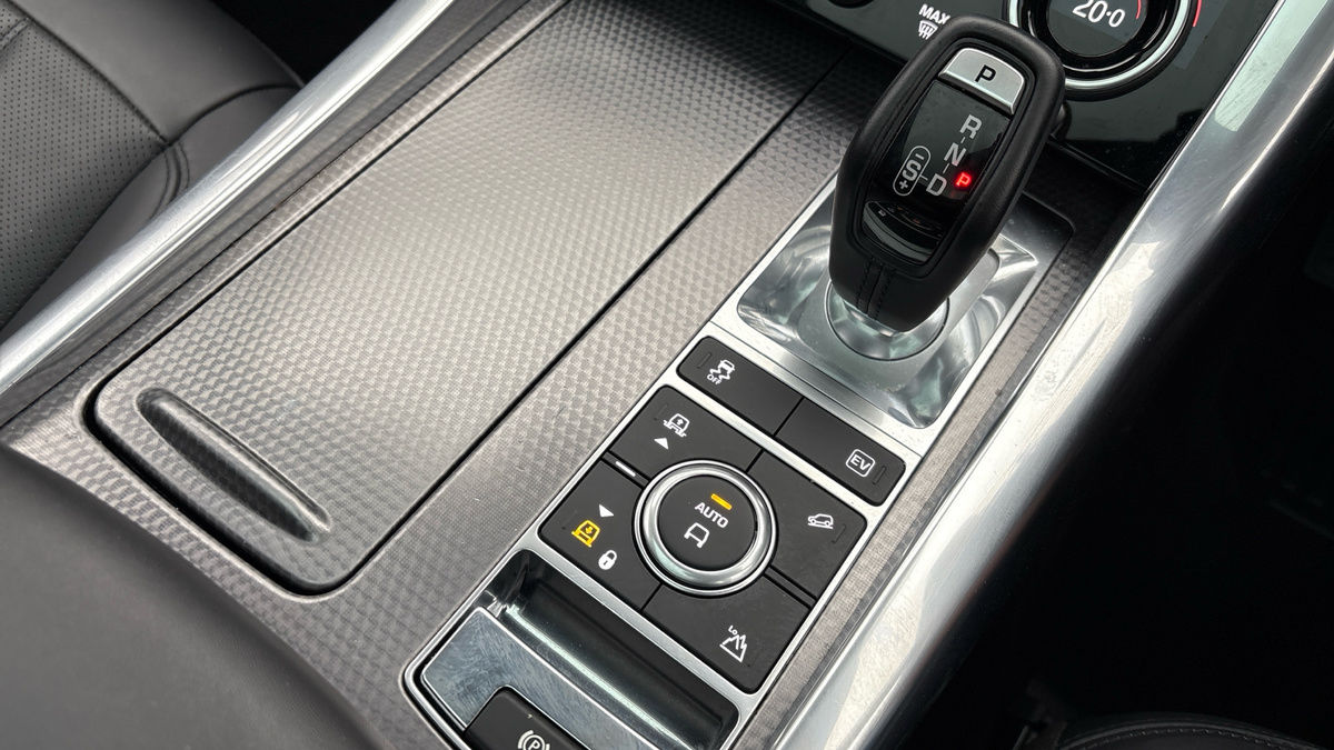 Land Rover Range Rover Sport Image 26