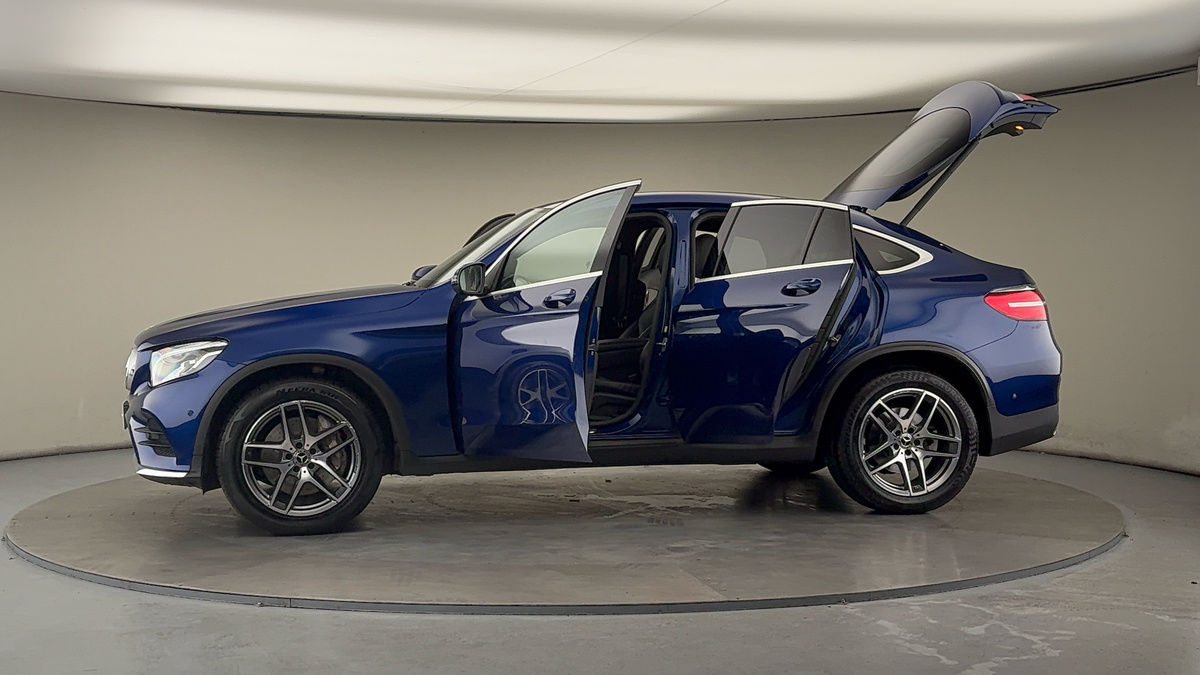 More views of Mercedes-Benz GLC