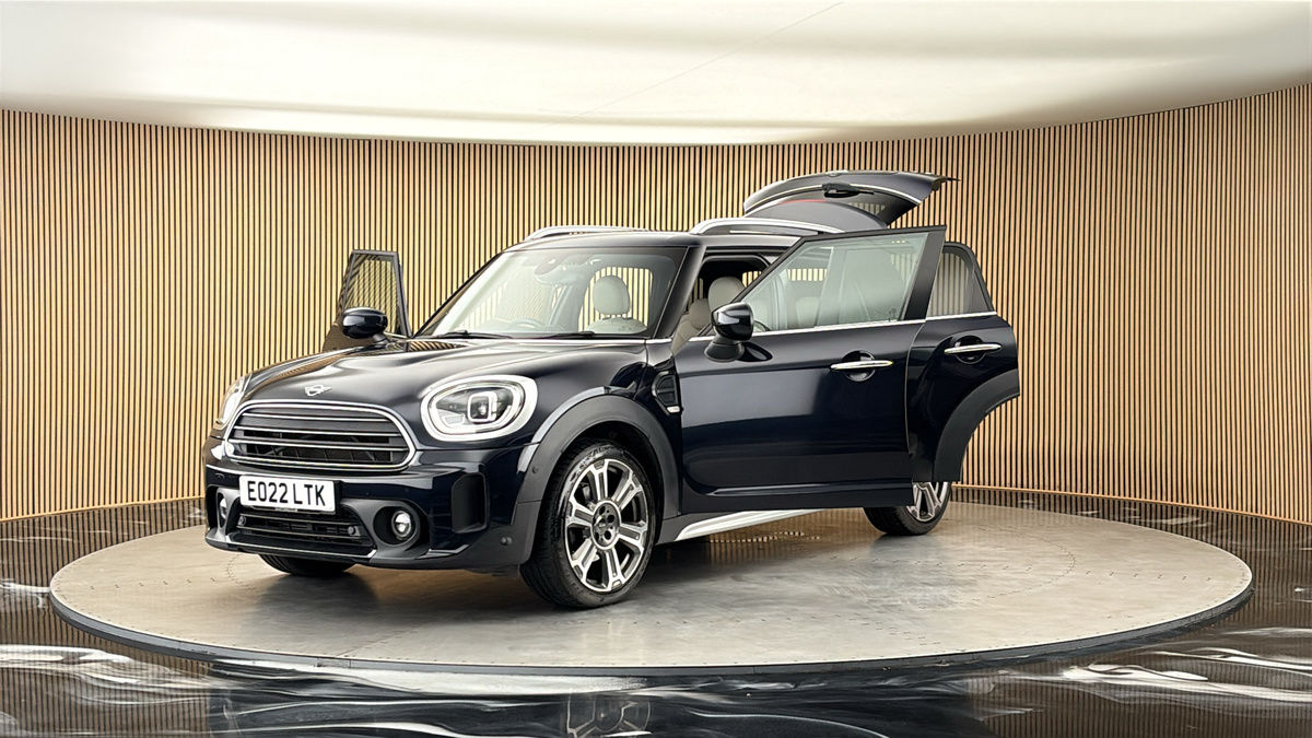More views of MINI Countryman