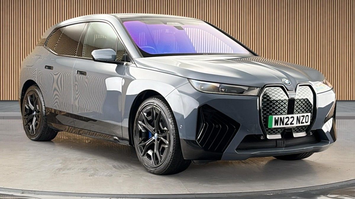 BMW iX Sticky Header Image