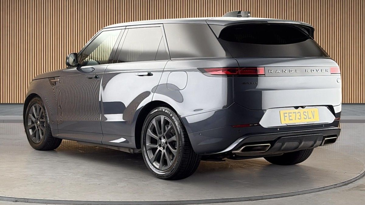 Land Rover Range Rover Sport Image 2